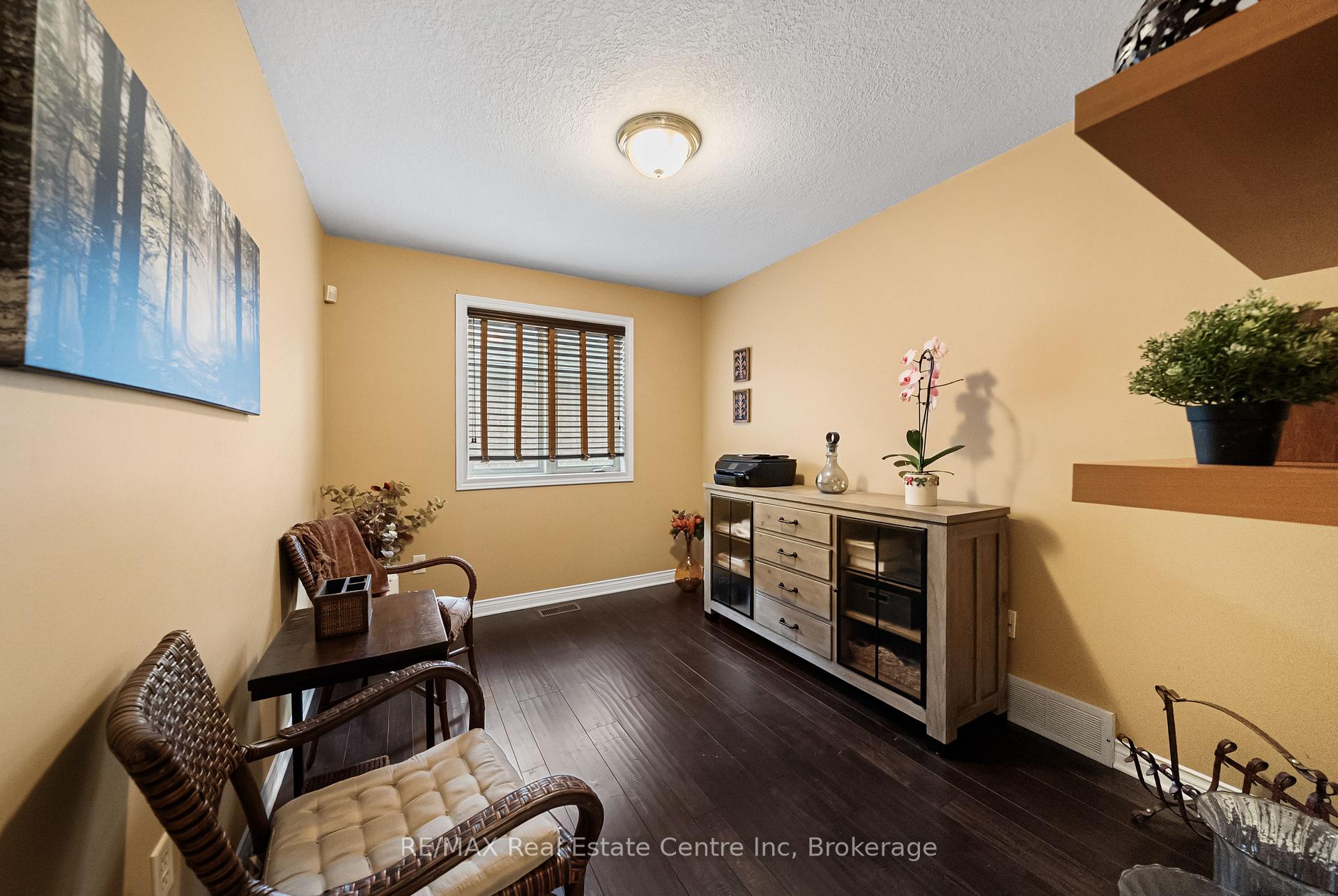 6 Jean Anderson Crescent
