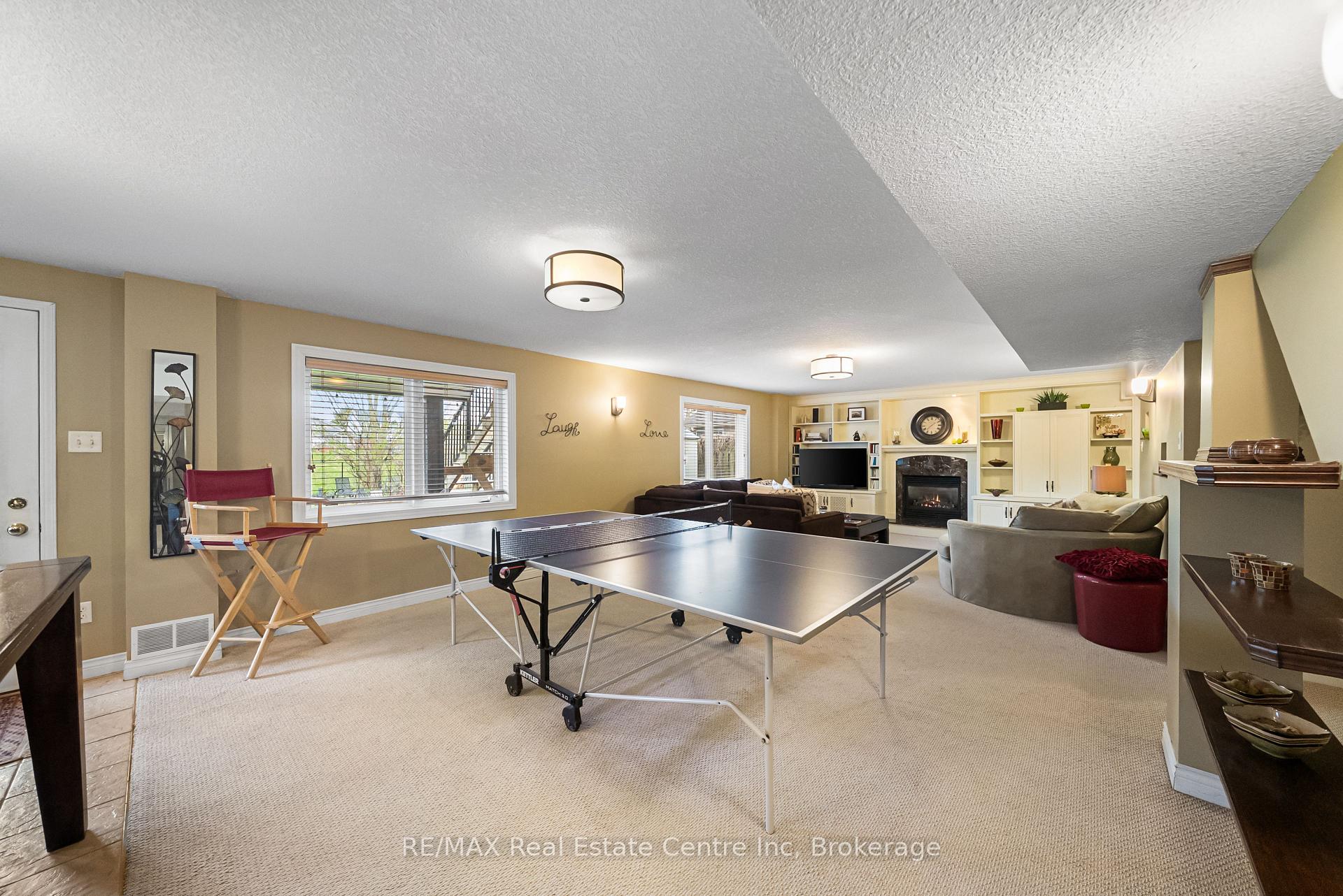 6 Jean Anderson Crescent