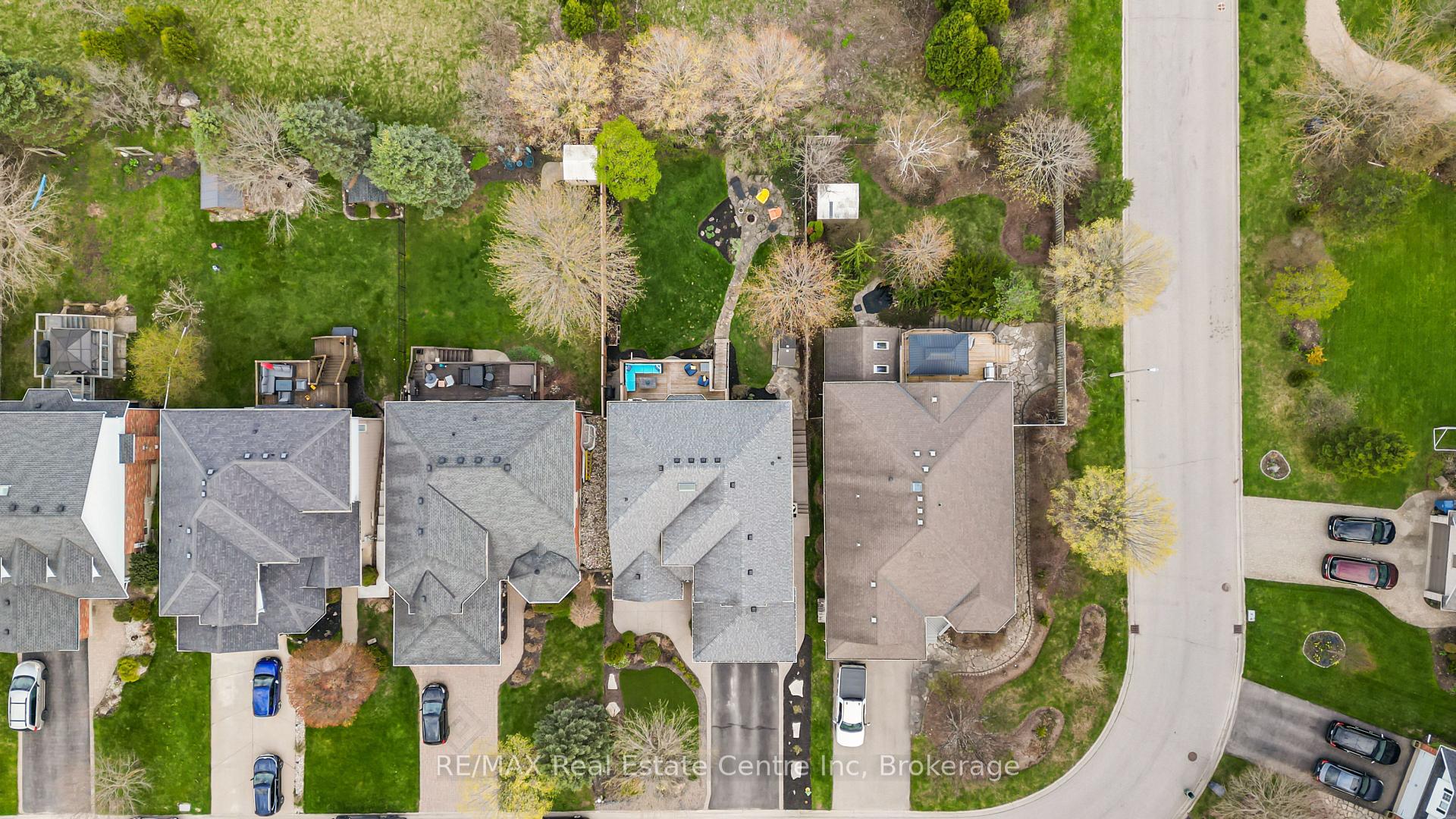 6 Jean Anderson Crescent