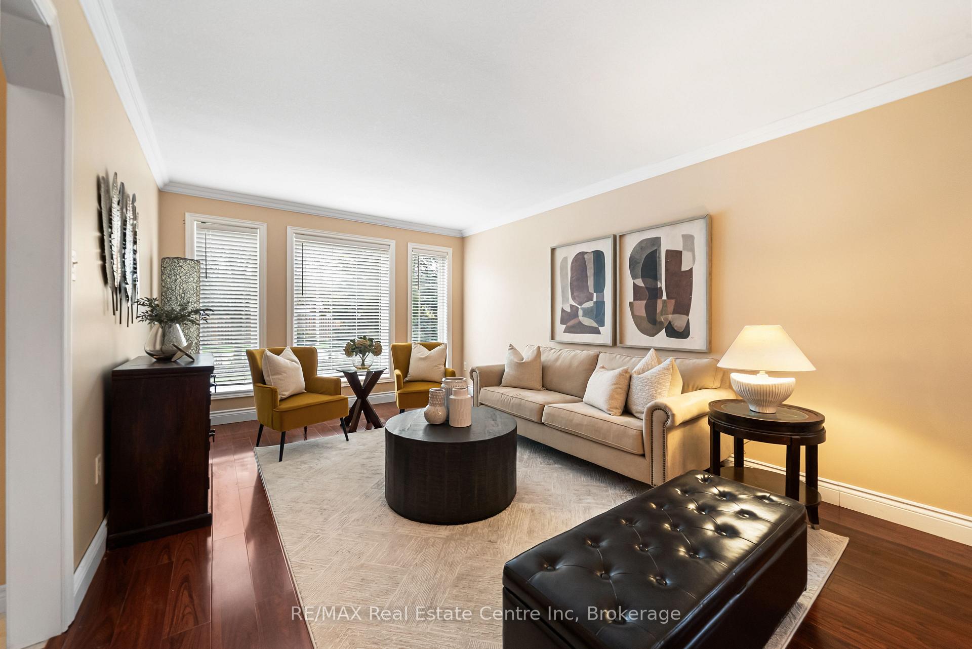 6 Jean Anderson Crescent