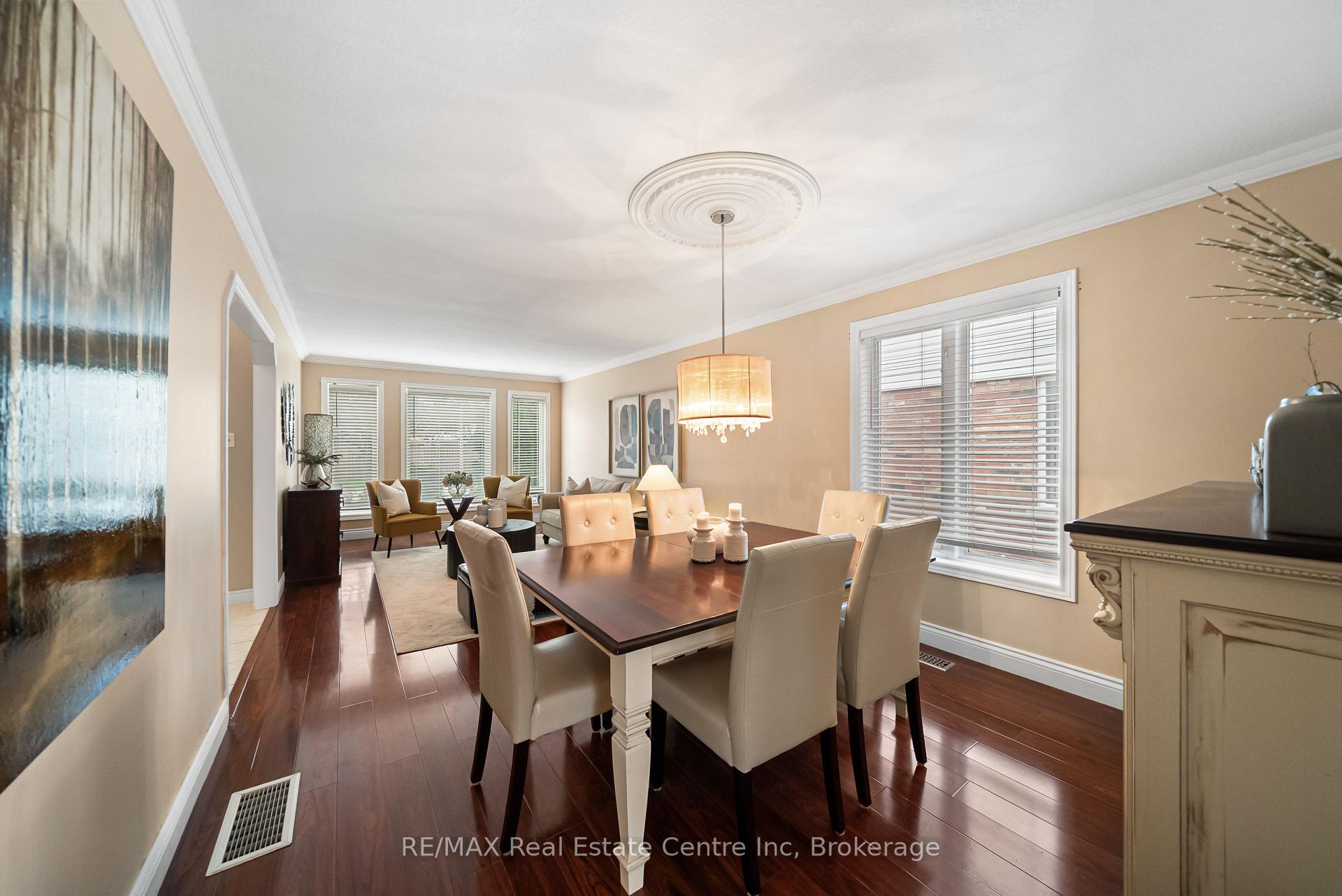 6 Jean Anderson Crescent