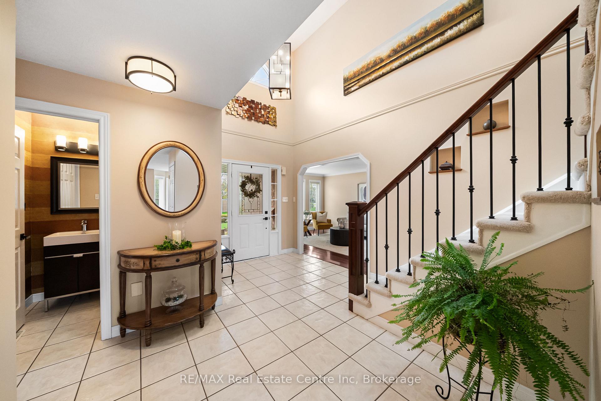 6 Jean Anderson Crescent