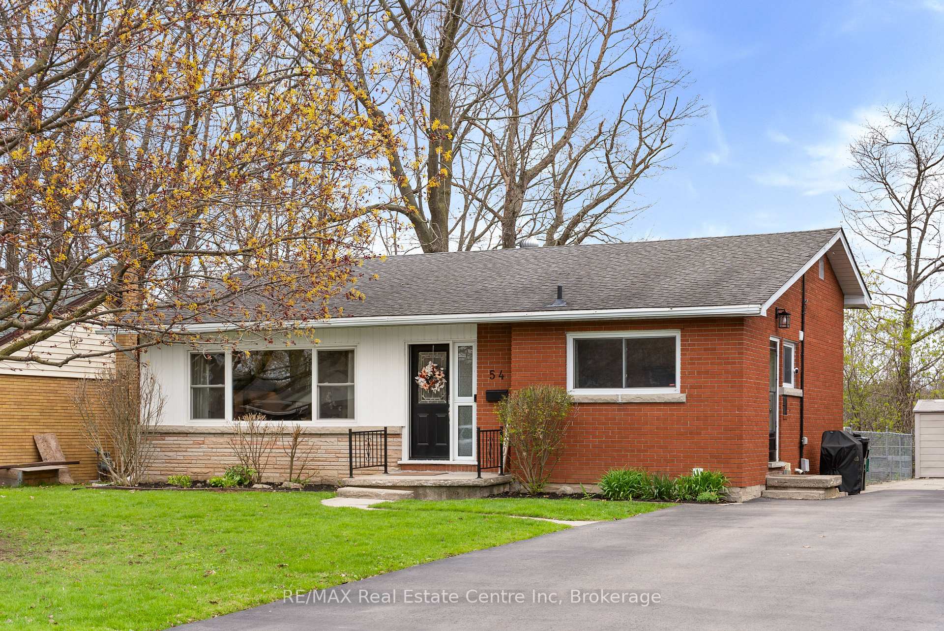 54 Highman Avenue