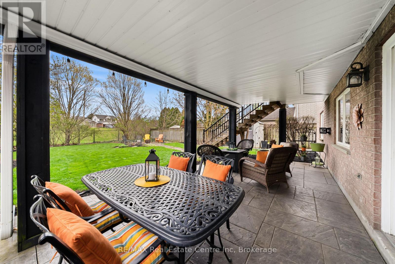 6 JEAN ANDERSON CRESCENT