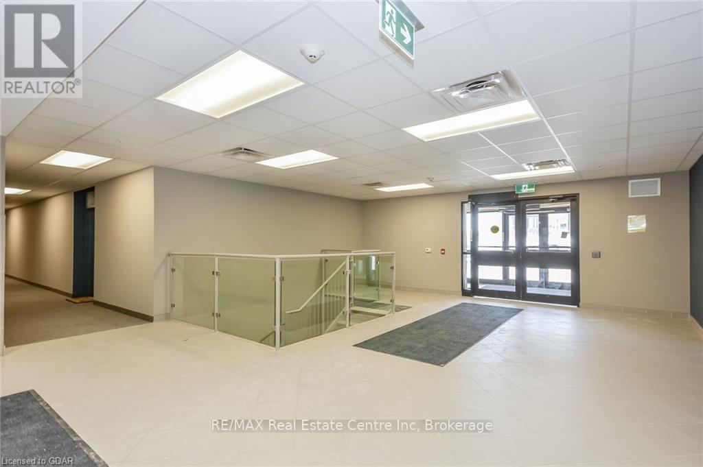 112 - 7 KAY CRESCENT