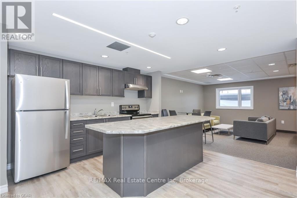 112 - 7 KAY CRESCENT