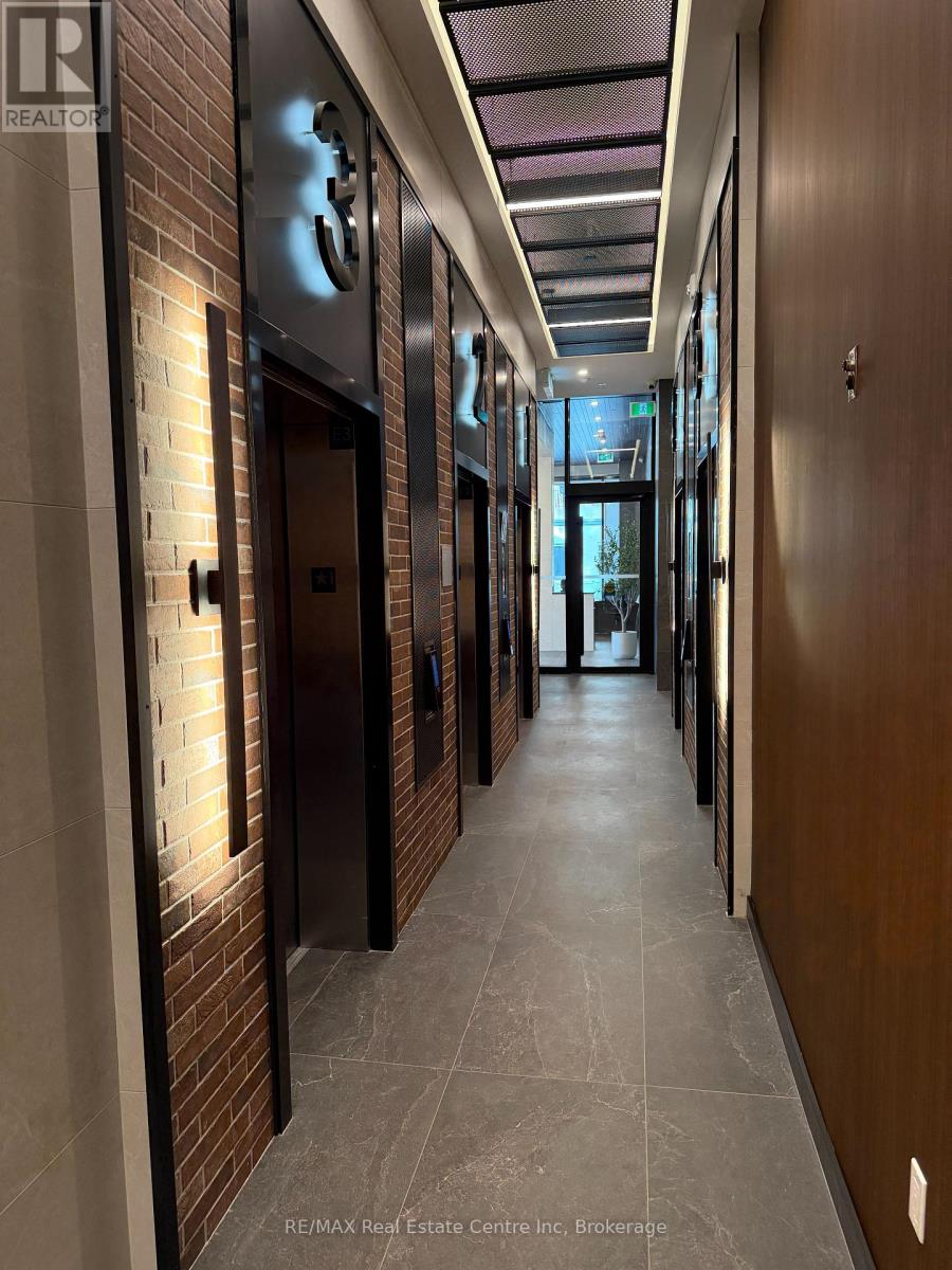 2512 - 30 FRANCIS STREET Unit: 2512