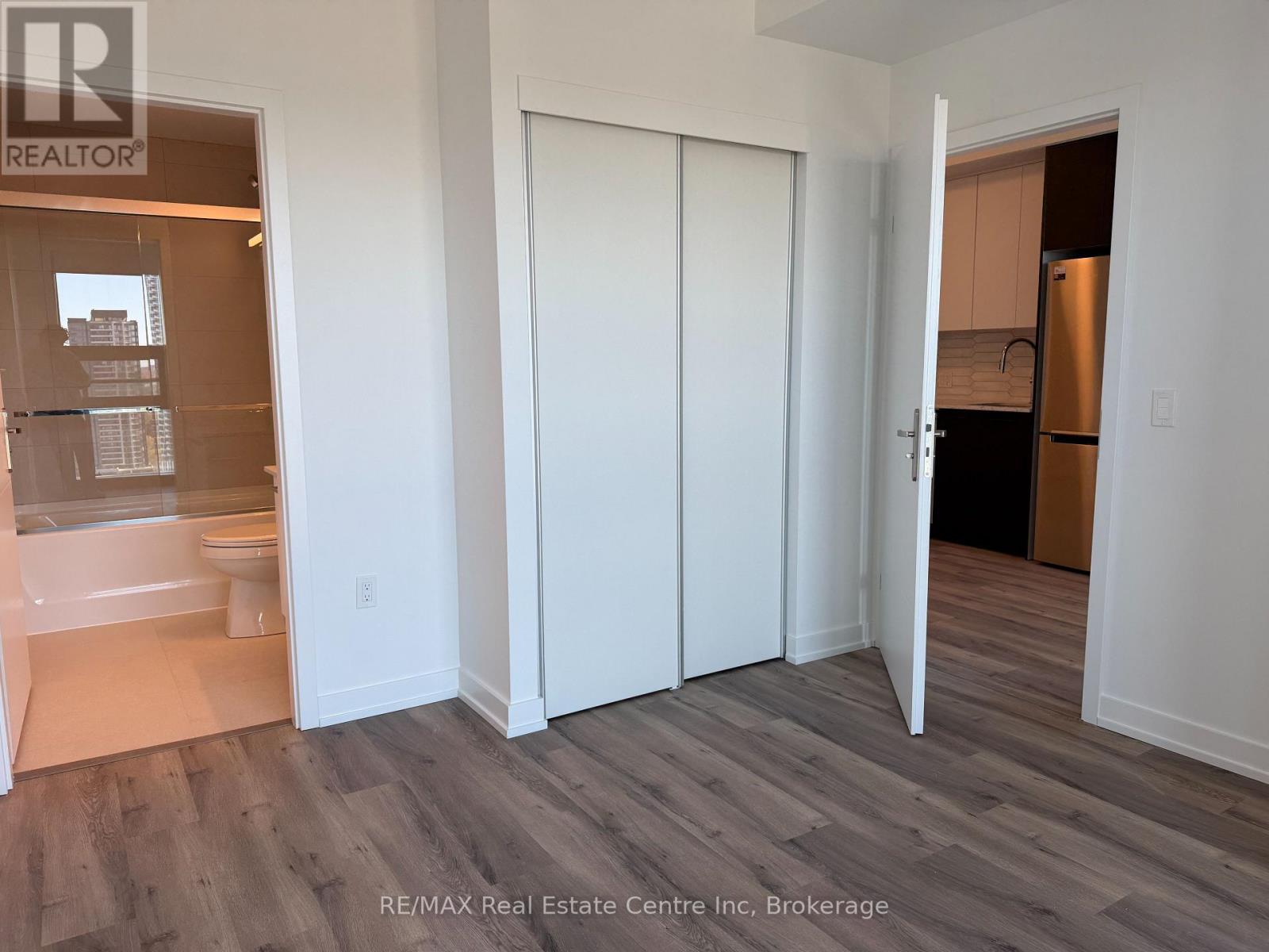 2512 - 30 FRANCIS STREET Unit: 2512