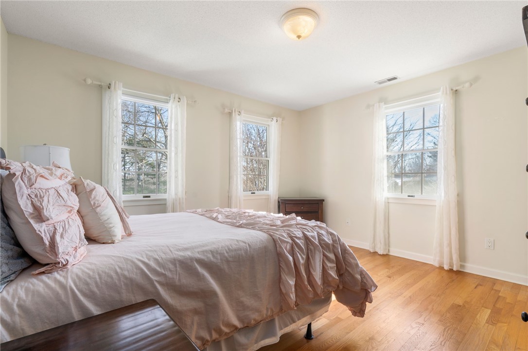 16 Midway Avenue