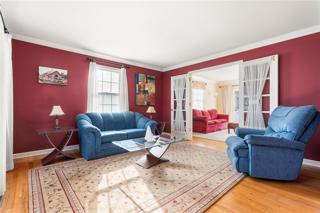 16 Midway Avenue