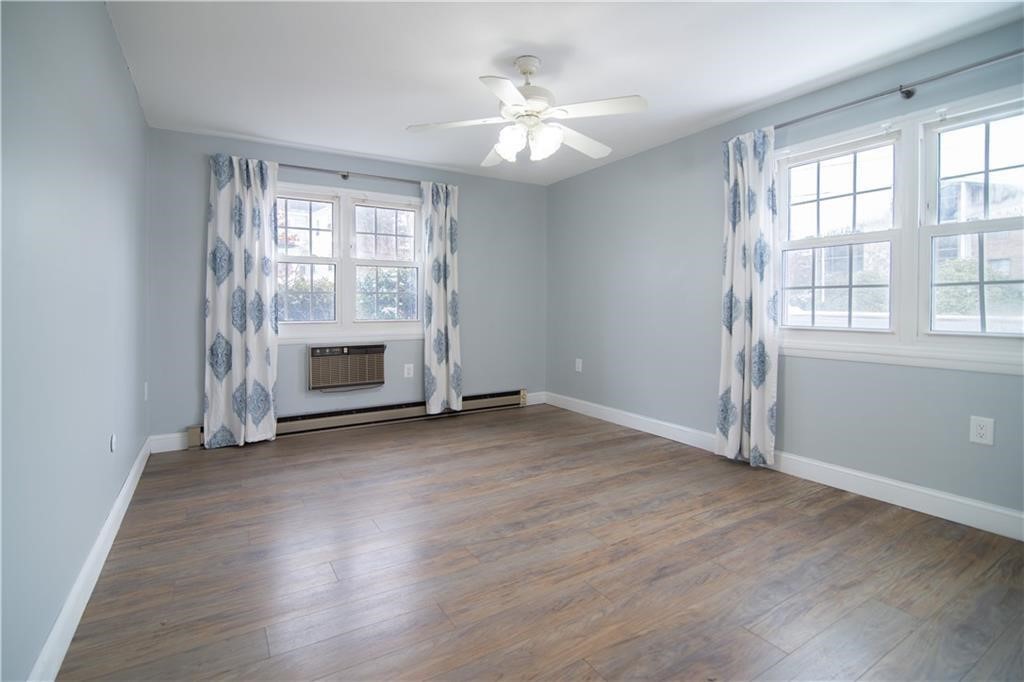 23 Bullocks Point Avenue 4A