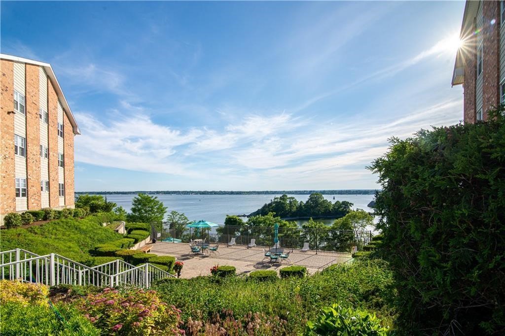 23 Bullocks Point Avenue 4A