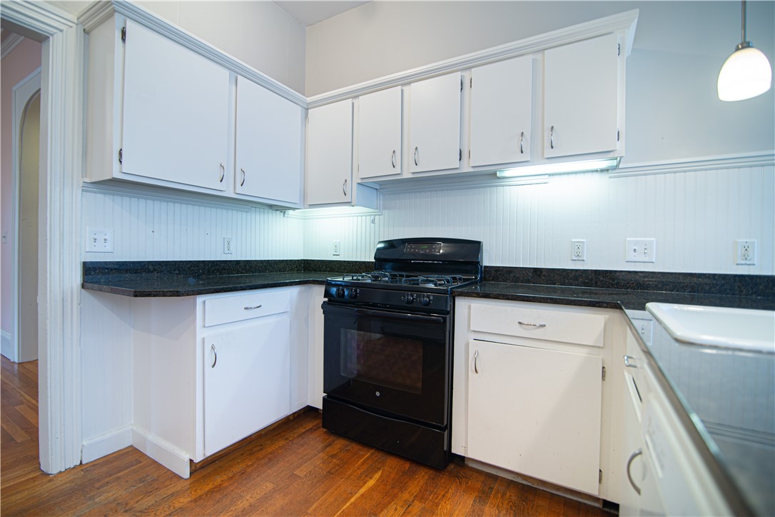 68 Dexter Street 1