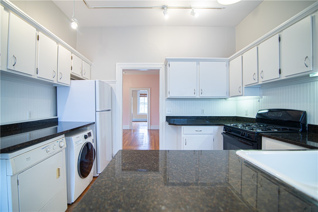 68 Dexter Street 1