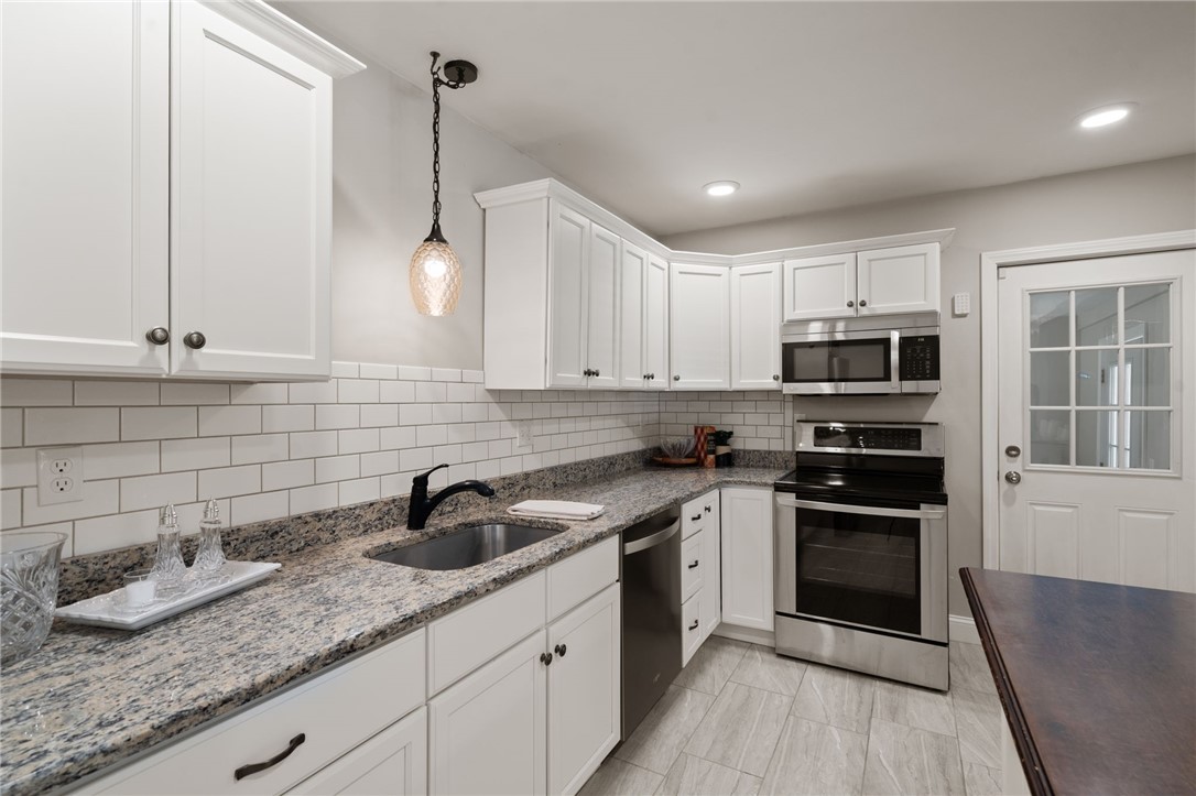 380 Woodward Avenue