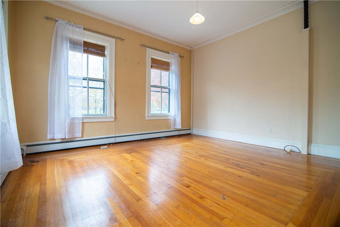 68 Dexter Street 1
