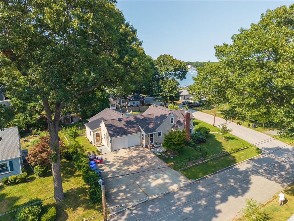 147 Riverside Drive