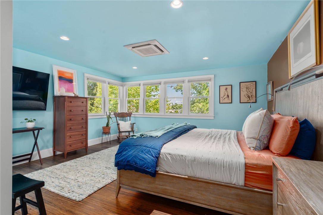 147 Riverside Drive