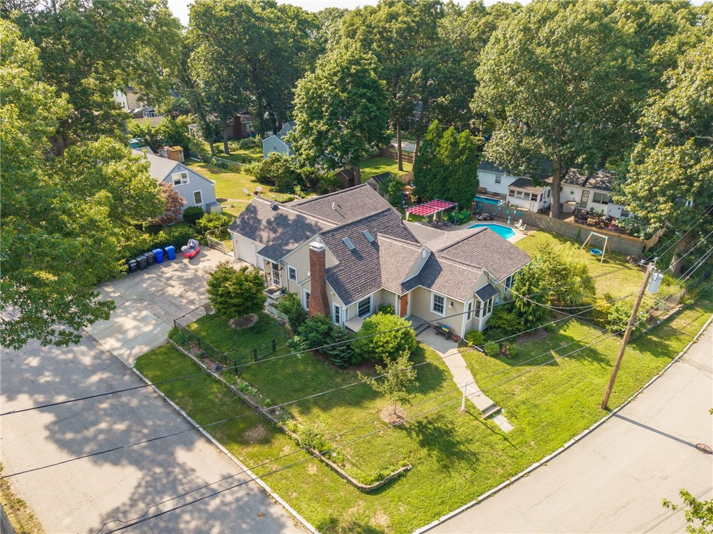 147 Riverside Drive
