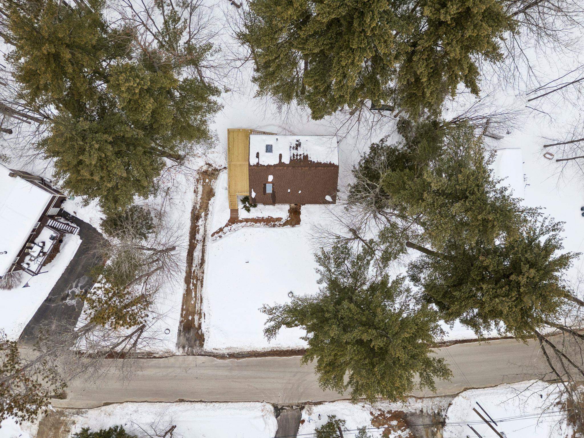 115 Lakeshore Drive