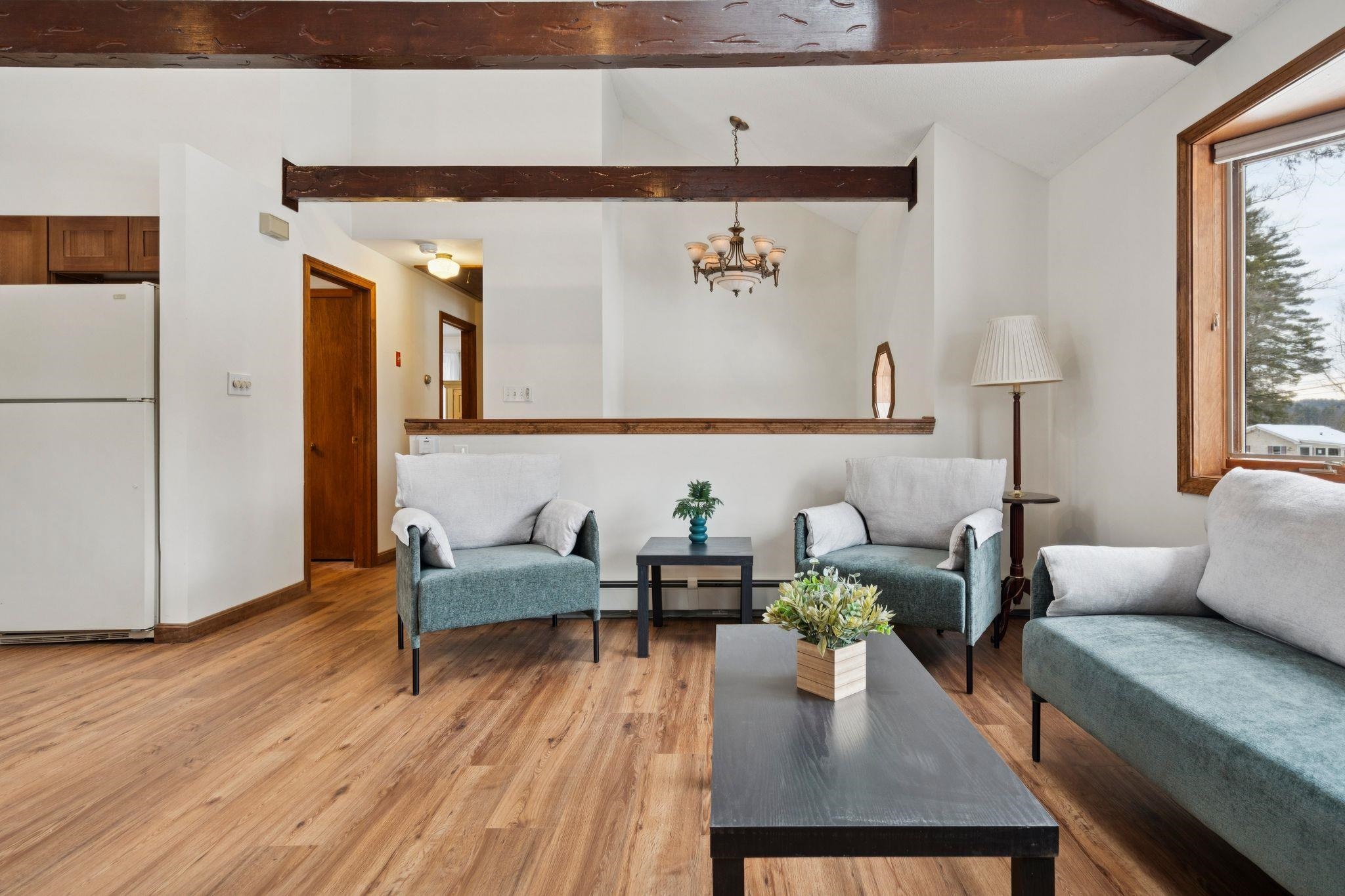 115 Lakeshore Drive