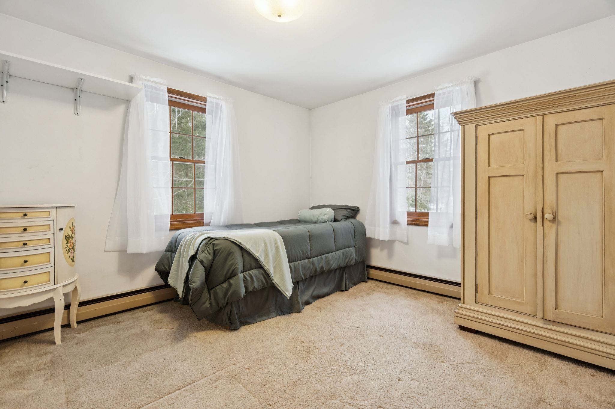 115 Lakeshore Drive