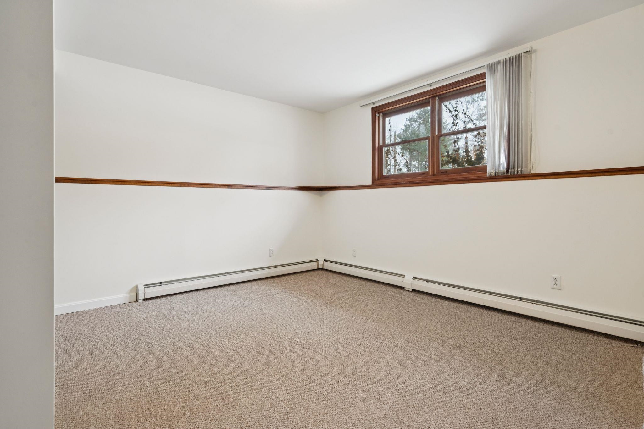 115 Lakeshore Drive