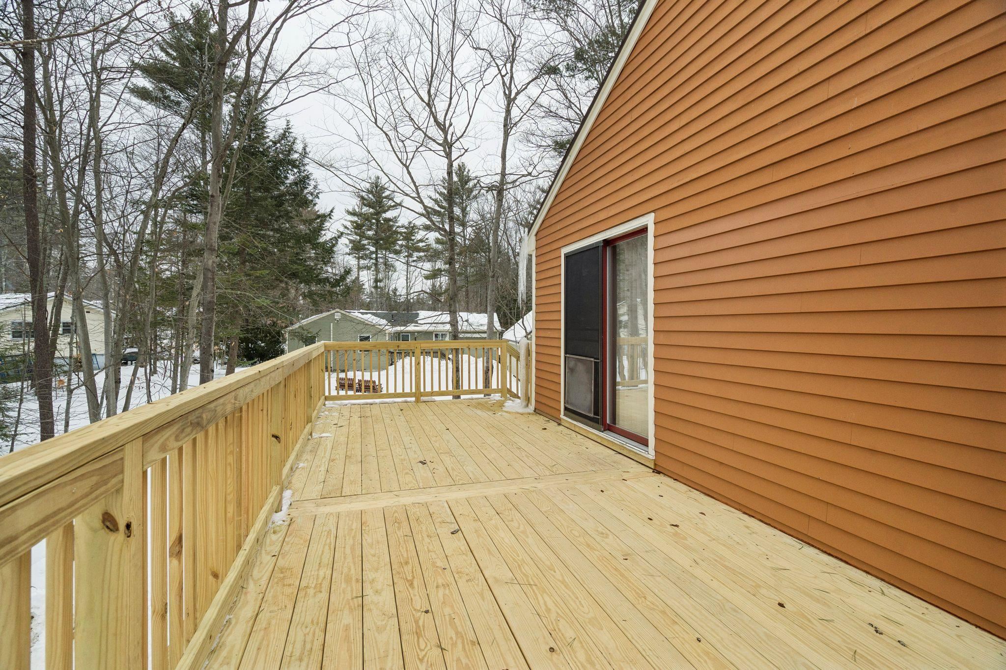 115 Lakeshore Drive