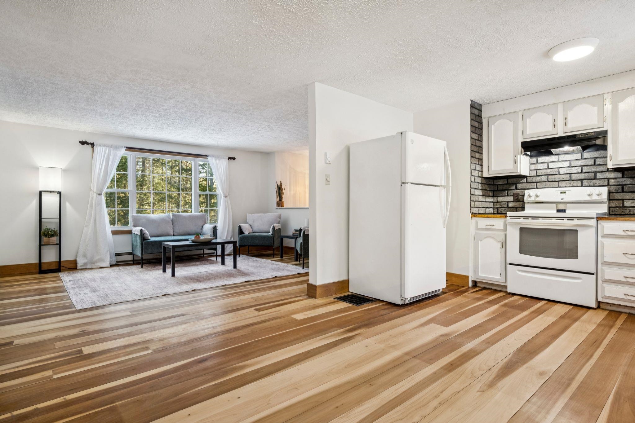 24 Pine Meadow Drive