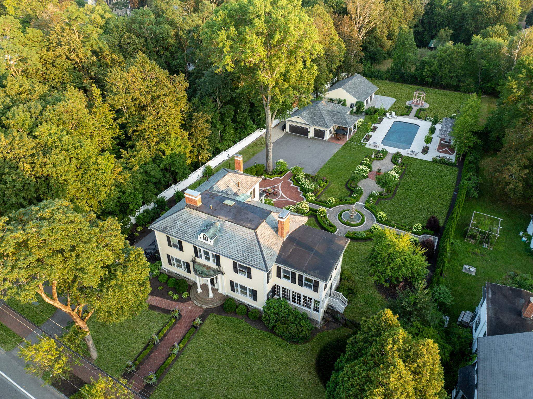 98 Silver Street