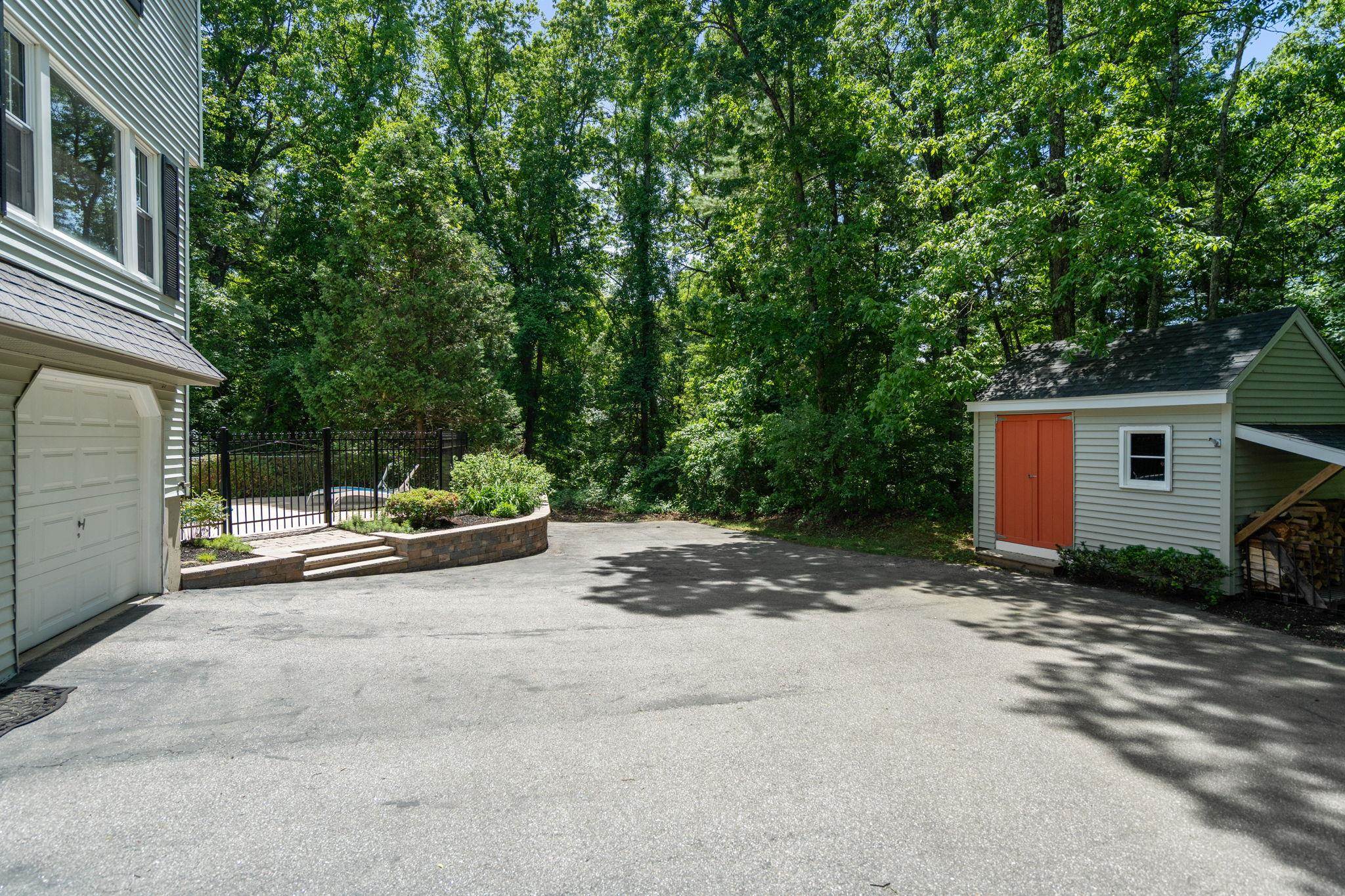 2 Grandview Road