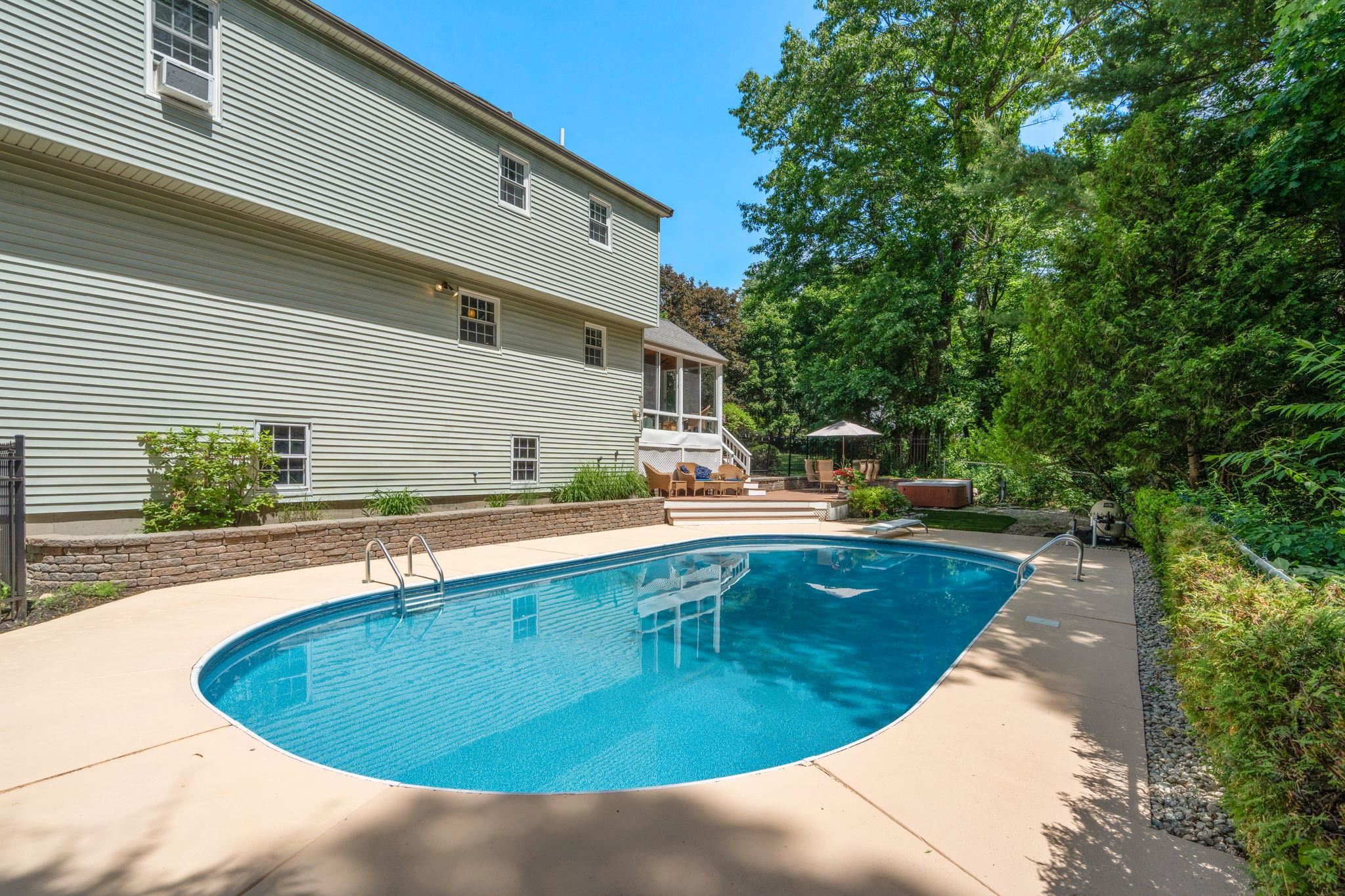 2 Grandview Road