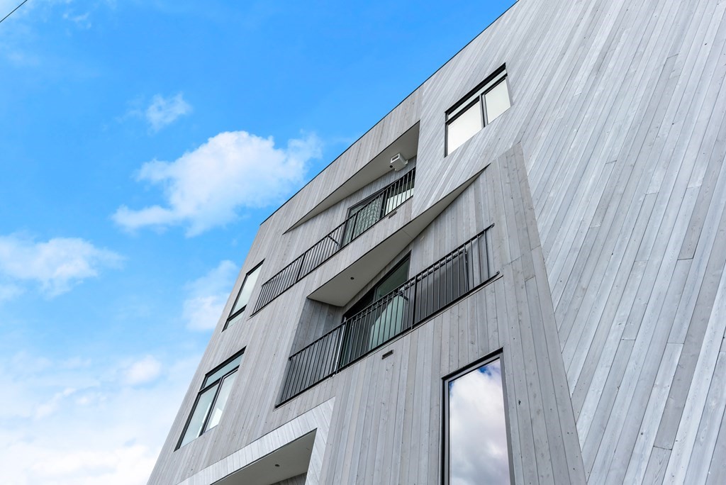 211 Condor Street Unit: 5