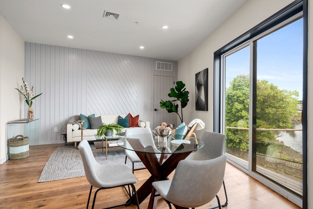 211 Condor Street Unit: 5