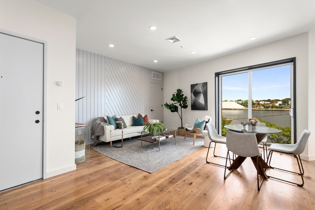 211 Condor Street Unit: 1