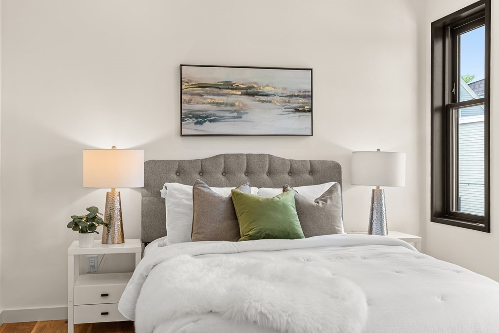 211 Condor Street Unit: 3