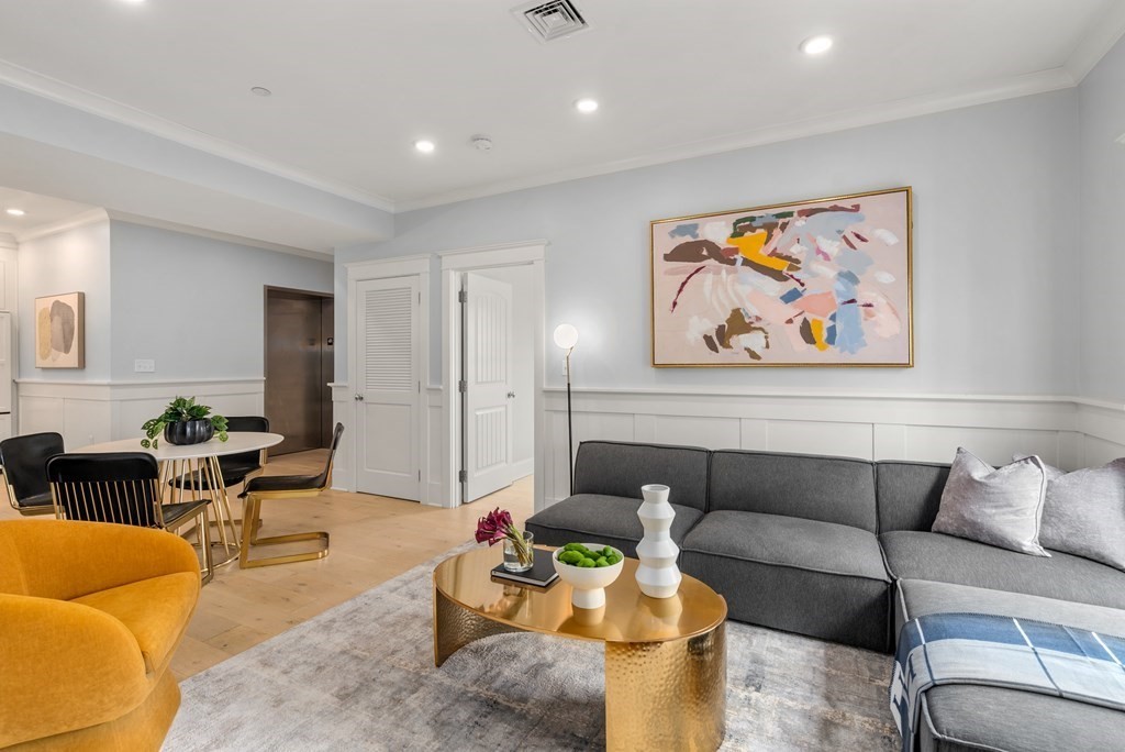 150 Athens St Unit: 8