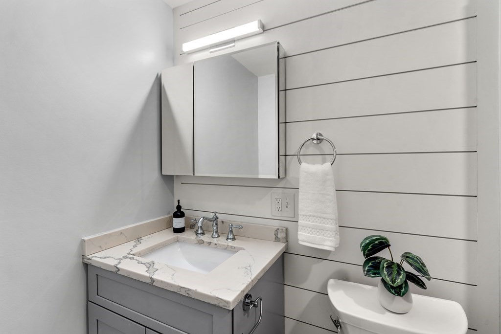 150 Athens St Unit: 8