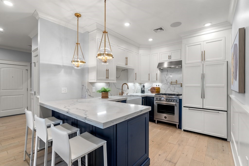 150 Athens St Unit: 8