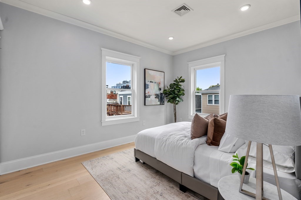 150 Athens St Unit: 8