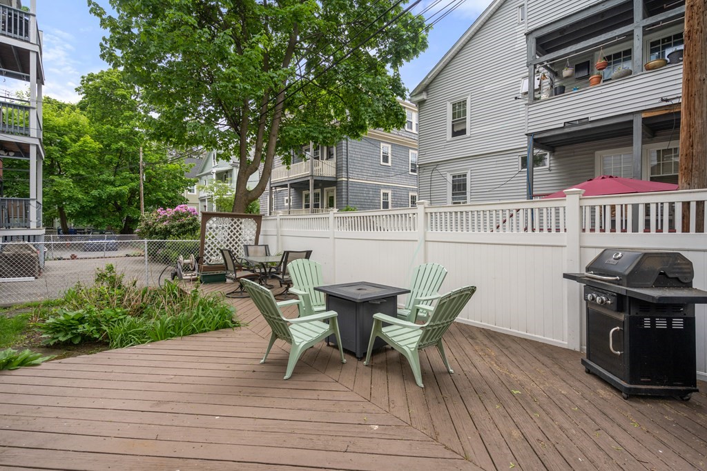 106 Lonsdale Unit: 1