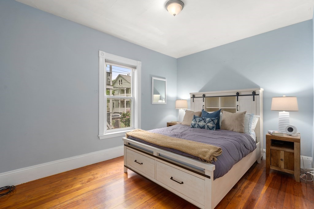 106 Lonsdale Unit: 1