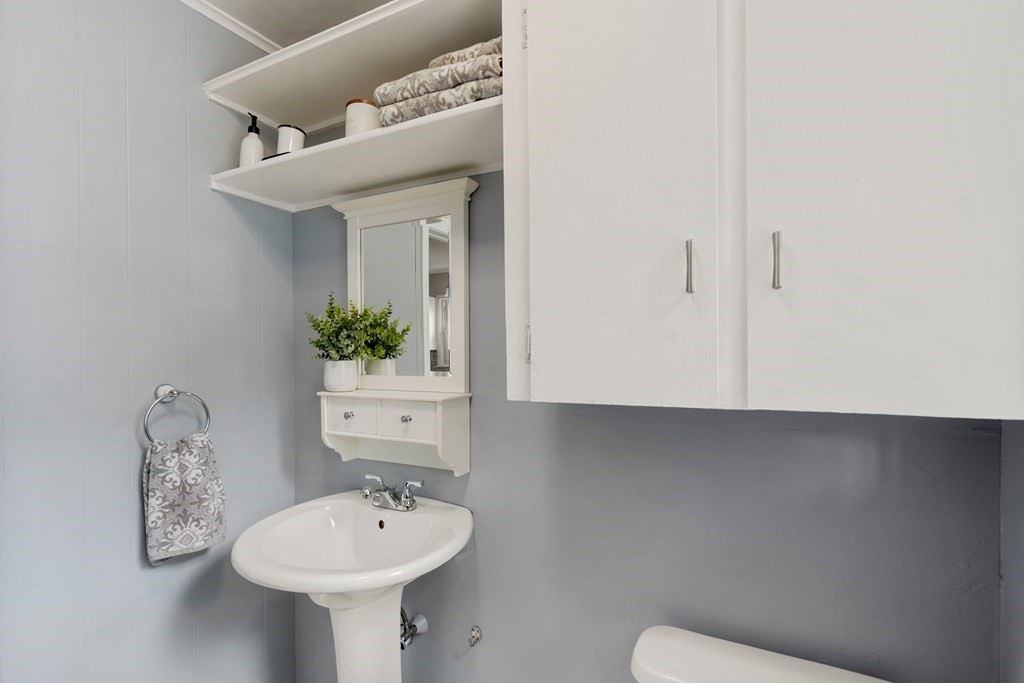 106 Lonsdale Unit: 1