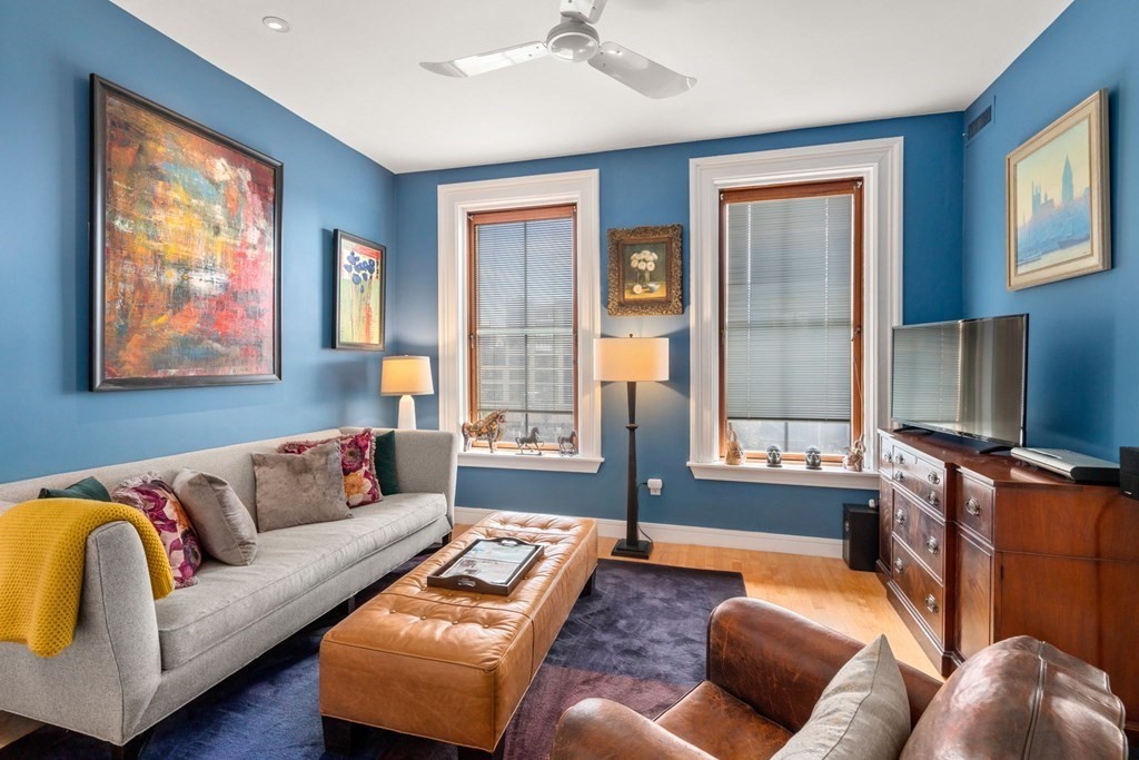 40 Isabella Street Unit: 3E