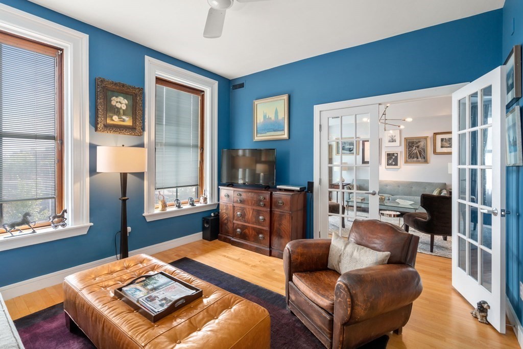 40 Isabella Street Unit: 3E
