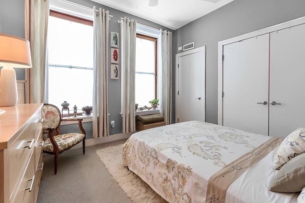 40 Isabella Street Unit: 3E