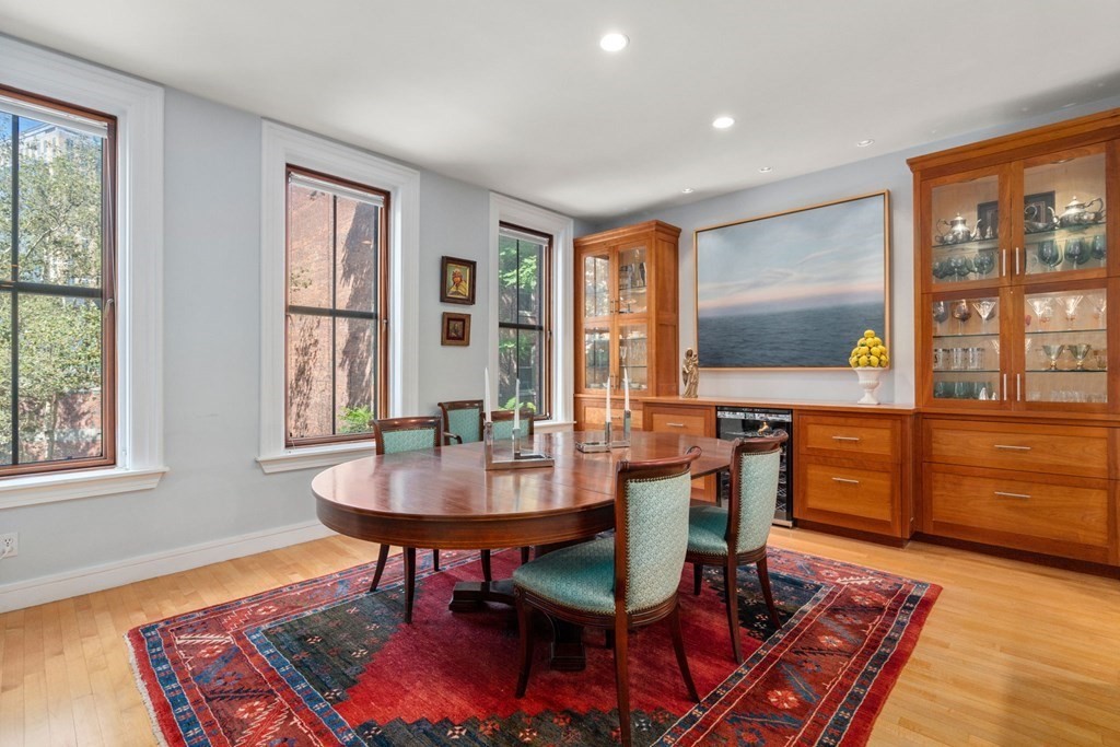 40 Isabella Street Unit: 3E