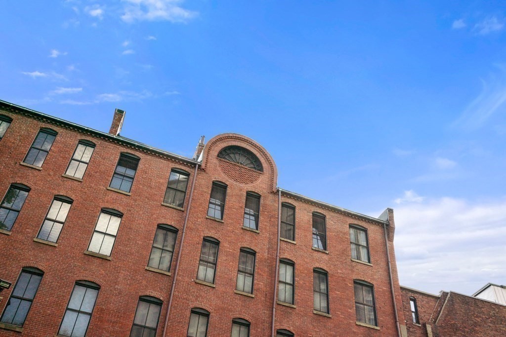 40 Isabella Street Unit: 3E