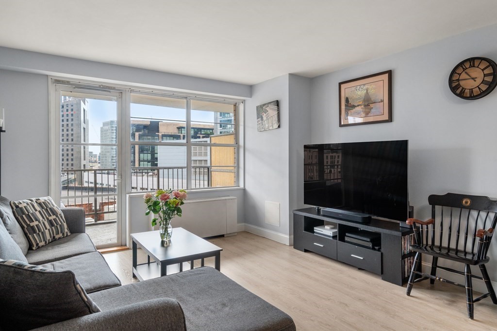 151 Tremont Street Unit: 14A