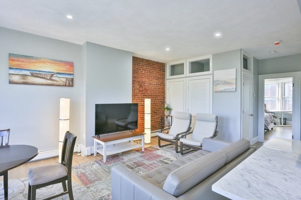435 Columbus Avenue # 3